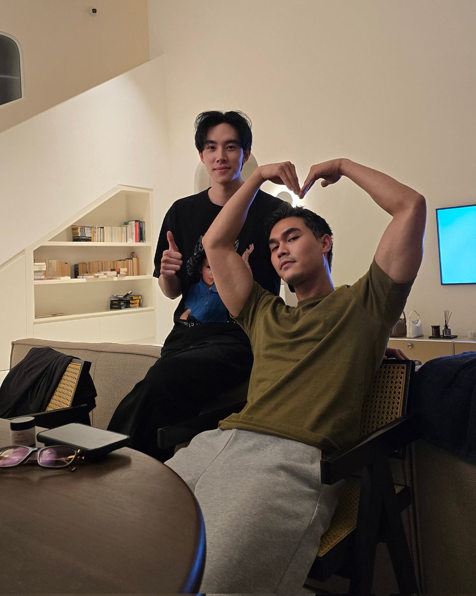 Earnie J tweet media