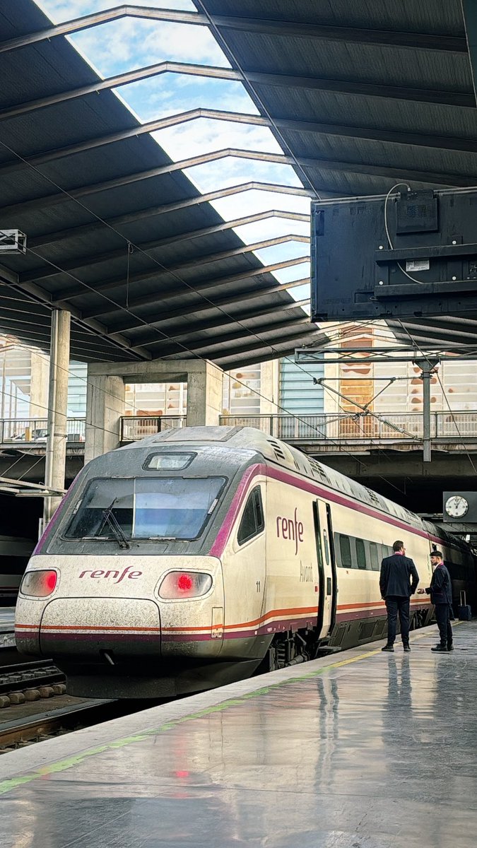 يوسف tweet media