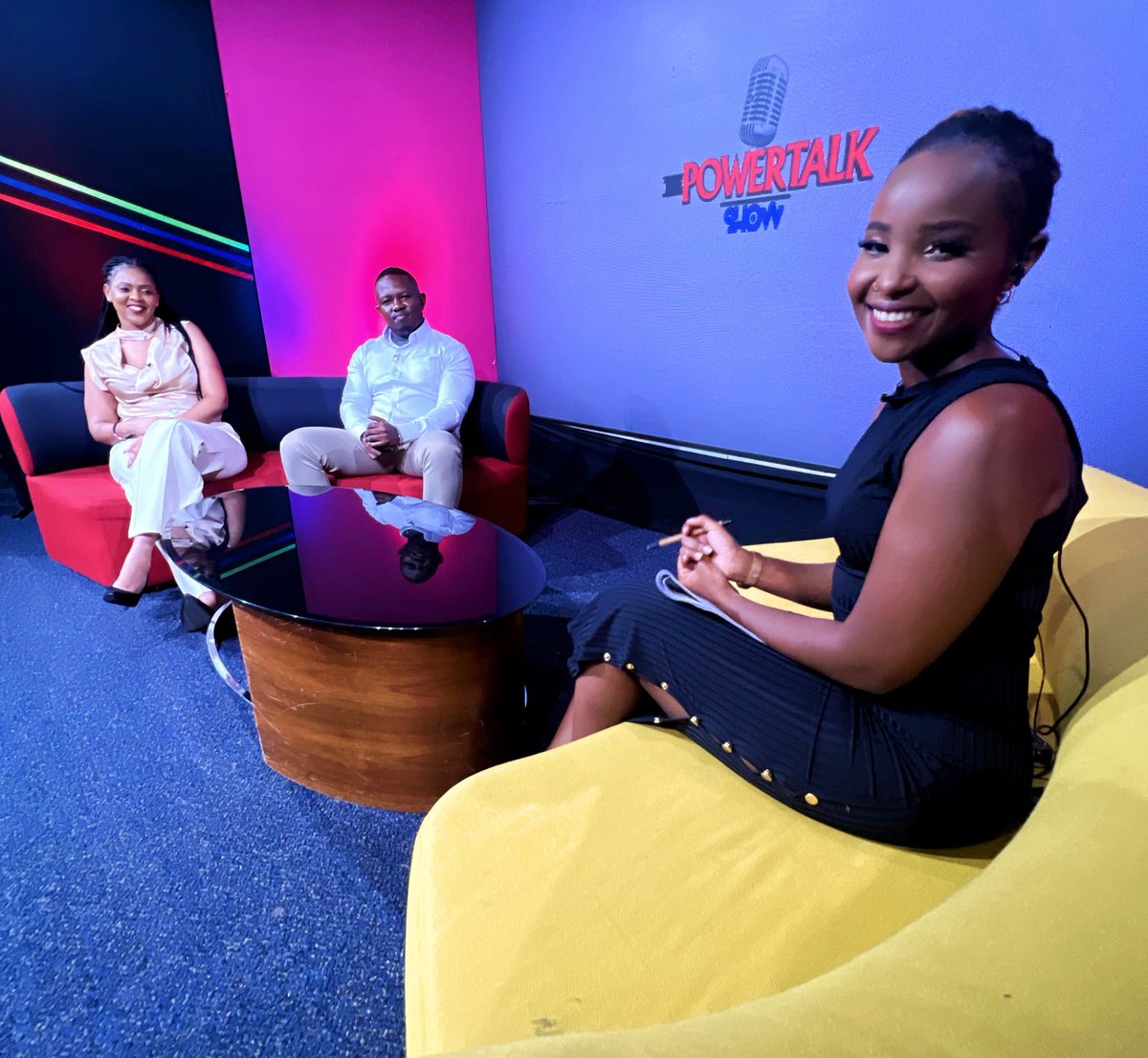 Y254Channel's tweet photo. Ni Job ama skills gani unadhani AI haiwezi replace?
Send in your comments #PowerTalkShow https://t.co/9HPJ08pvVF