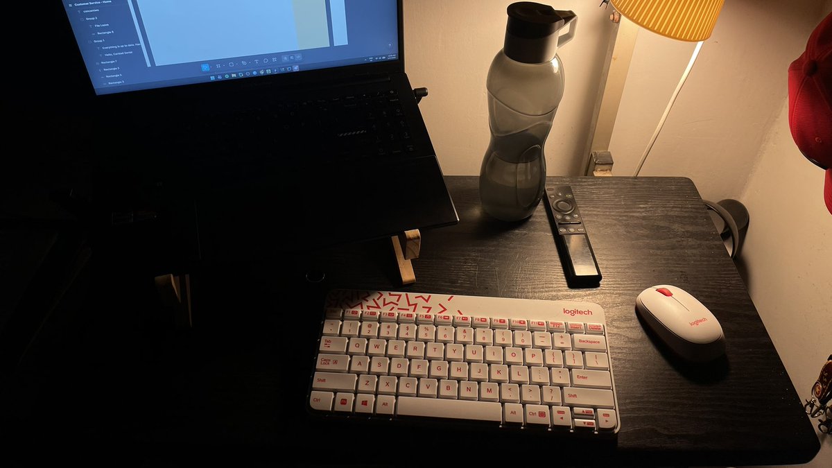 jear 🔻 tweet media