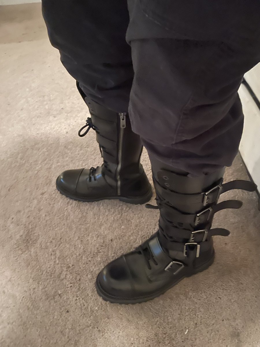 Shikotsu93 tweet media