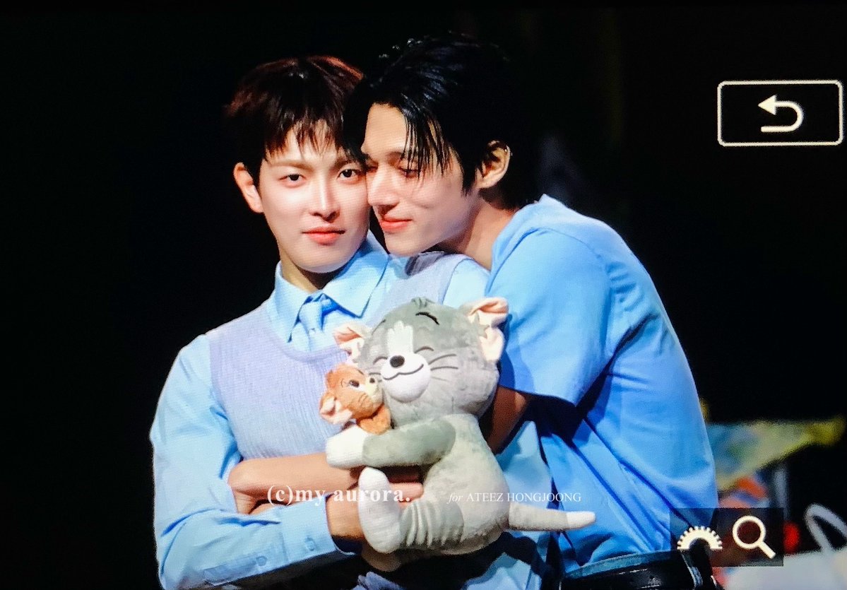 𝗺𝘆 𝗮𝘂𝗿𝗼𝗿𝗮. tweet media