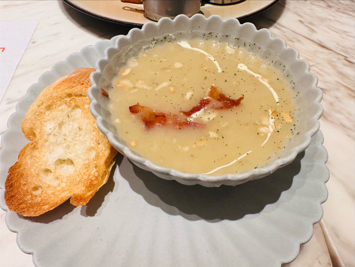 Eleanor Millane tweet media