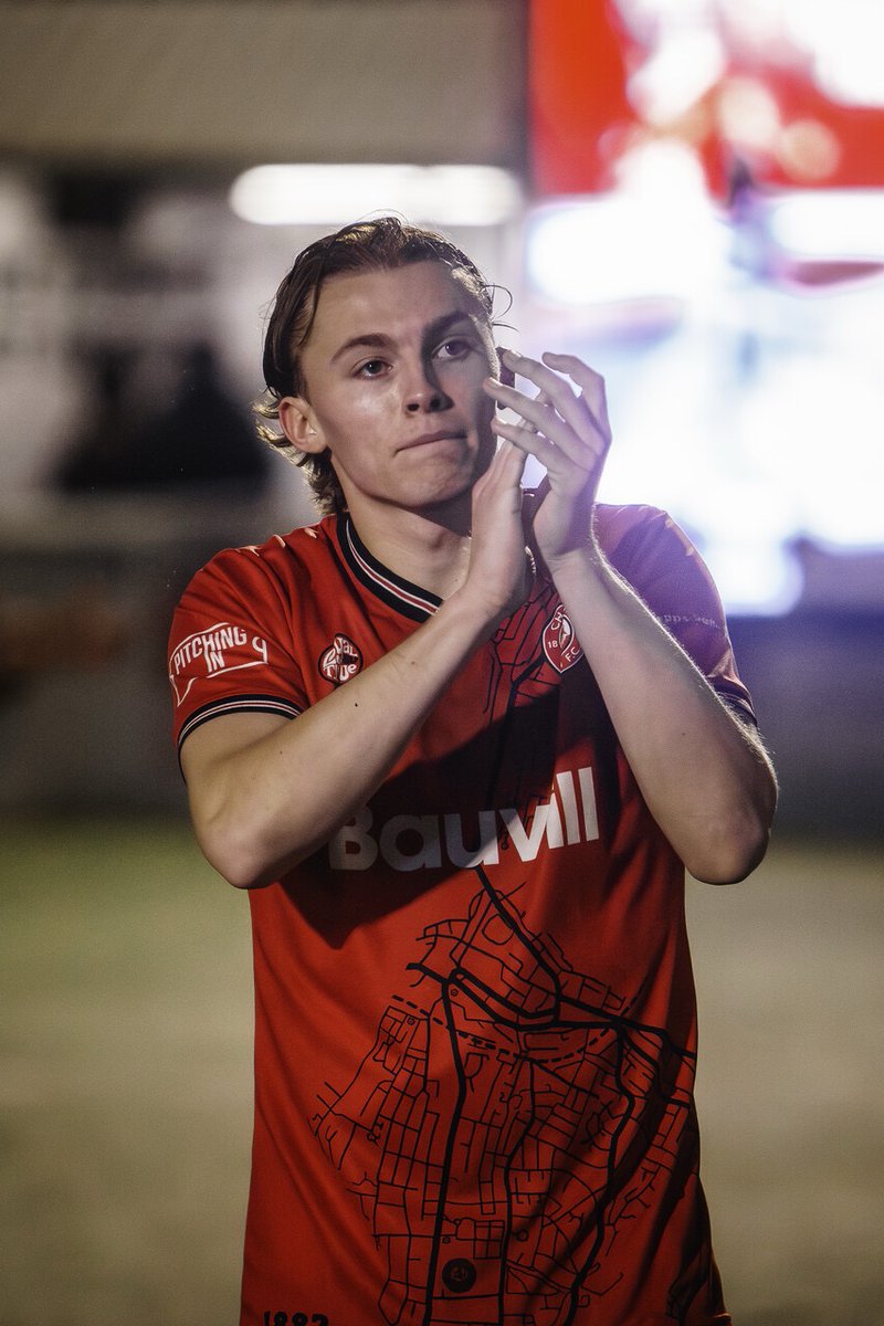 Chatham Town tweet media