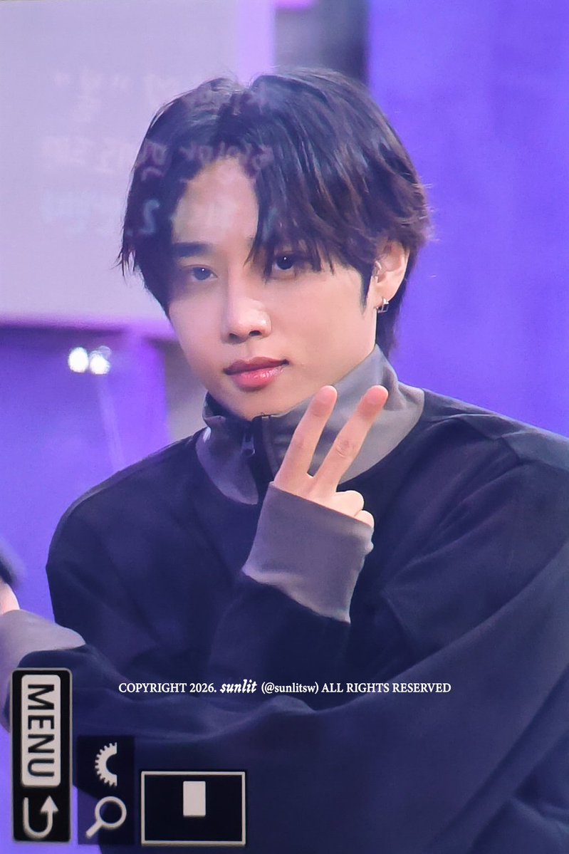 𝐬𝐮𝐧𝐥𝐢𝐭 tweet media