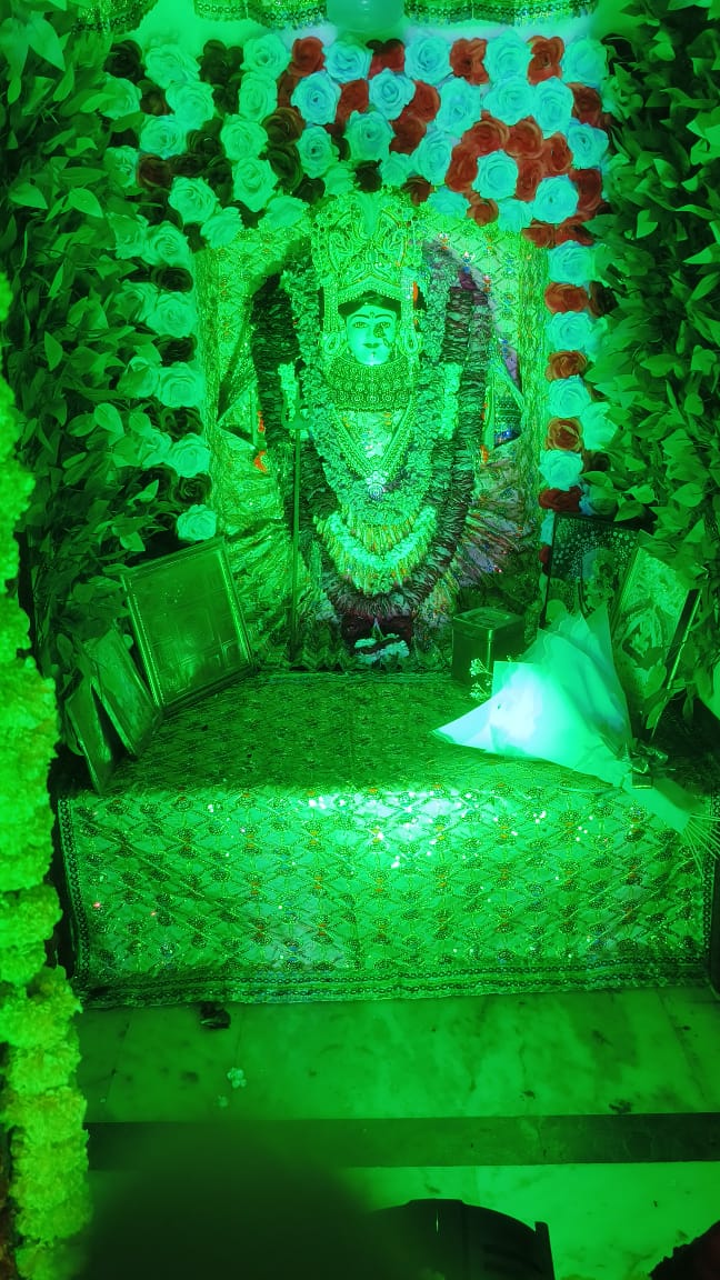 news21national's tweet photo. #Deeg : डीग में अष्टमी पर देवी मंदिरों का भव्य आयोजन
#DeviTemple #NavratriCelebration #FlowerBungla #BreakingNews #LatestNews #HindiNews #News21 #News21National https://t.co/1zZN9WqptF