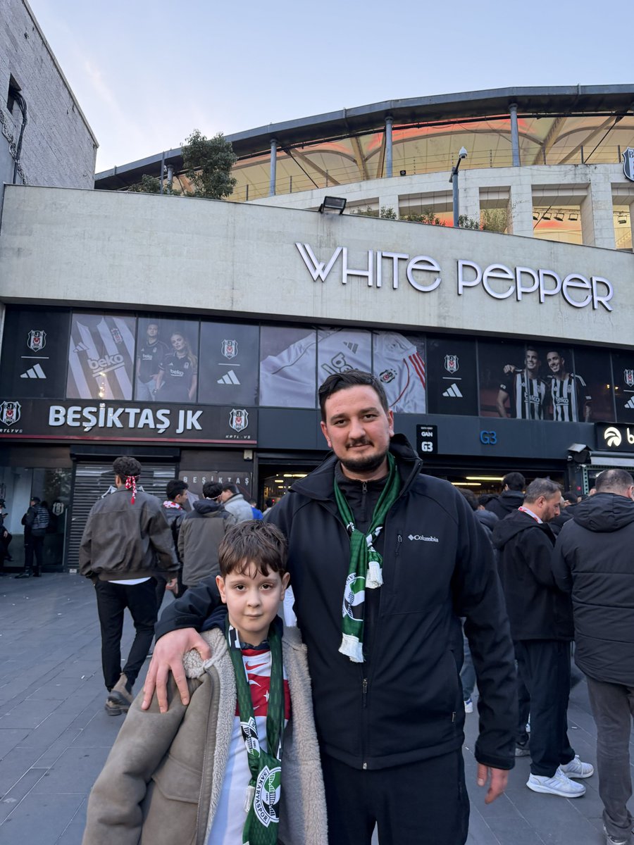 Millilerimize Dünya Kupası yolunda destek olmaya geldik. 🇹🇷