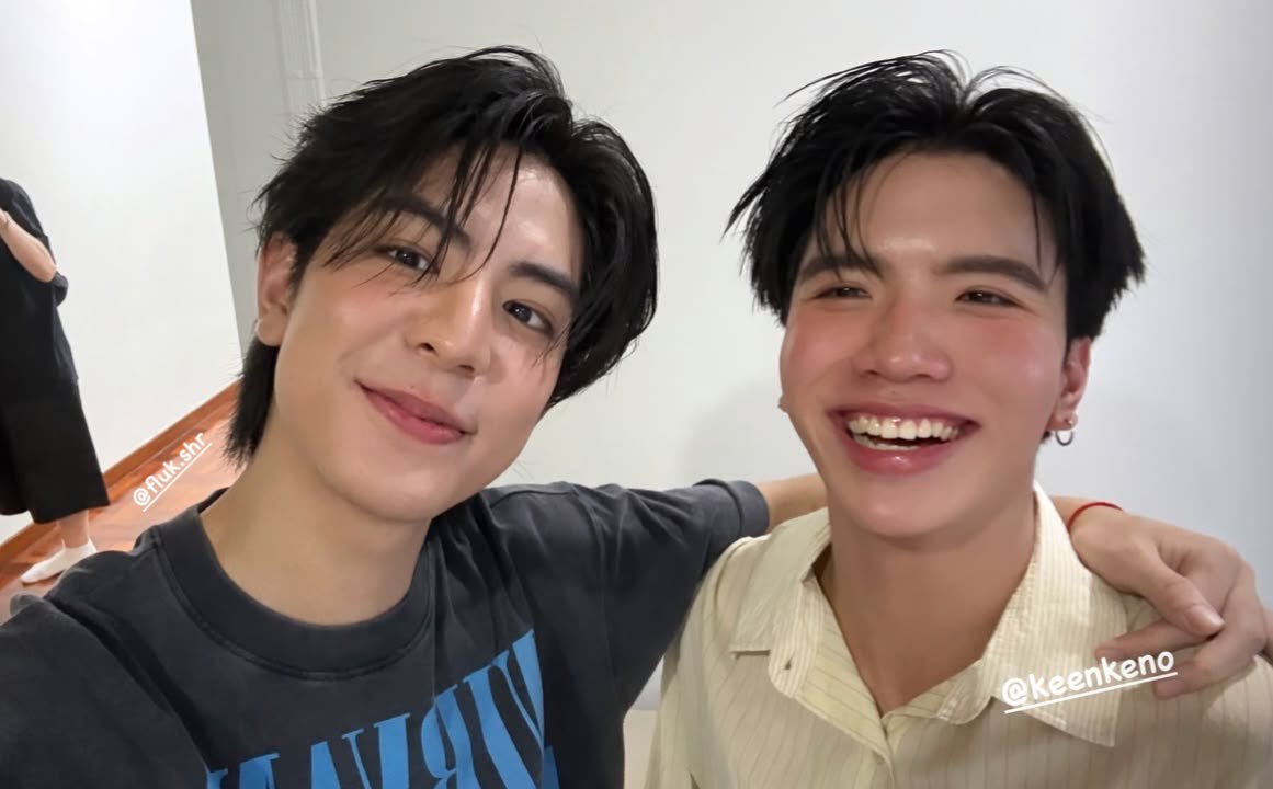 jenny 𝜗ৎ tweet media