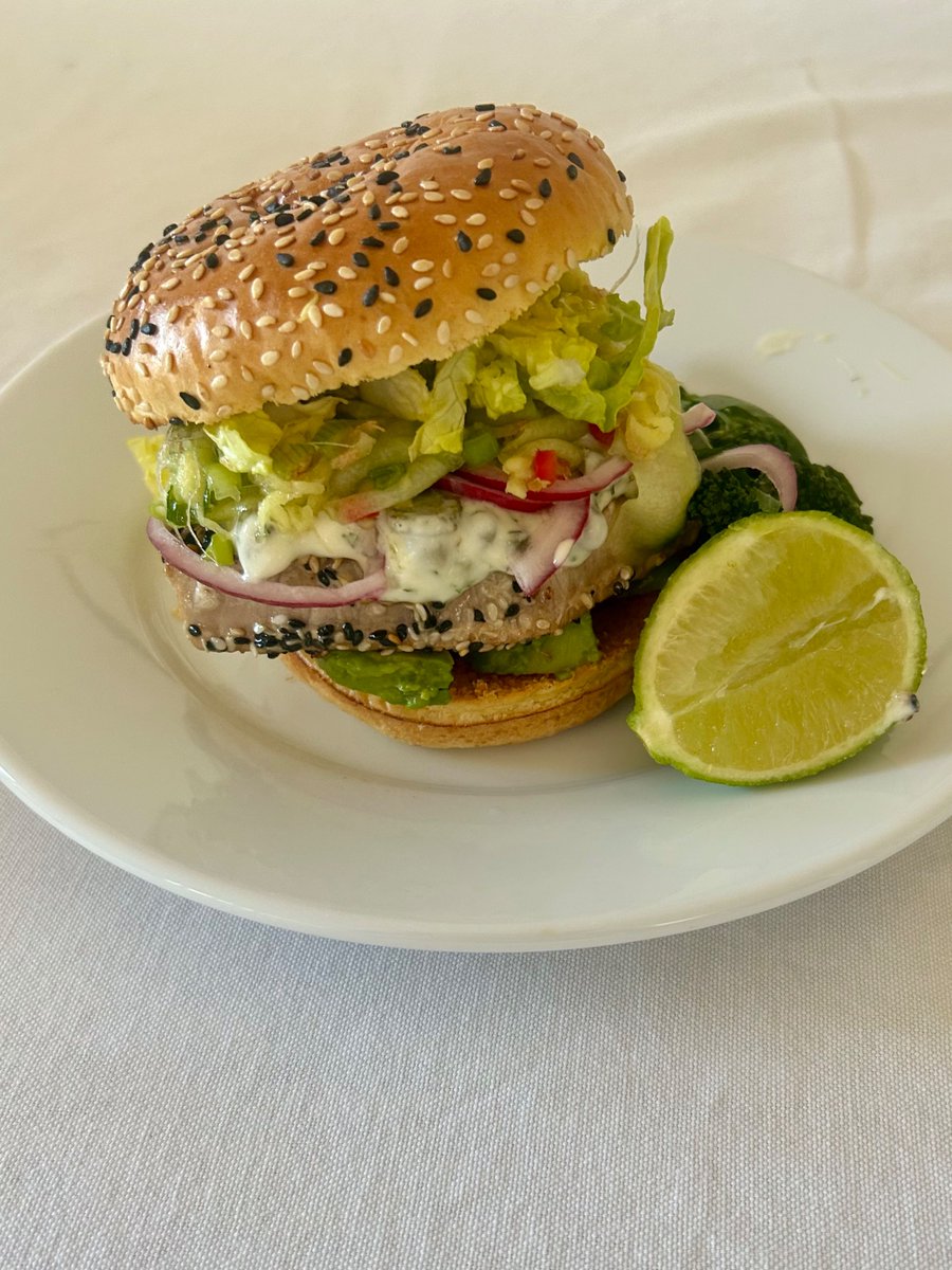 ꩜ fiona * ੈ✩ tweet media