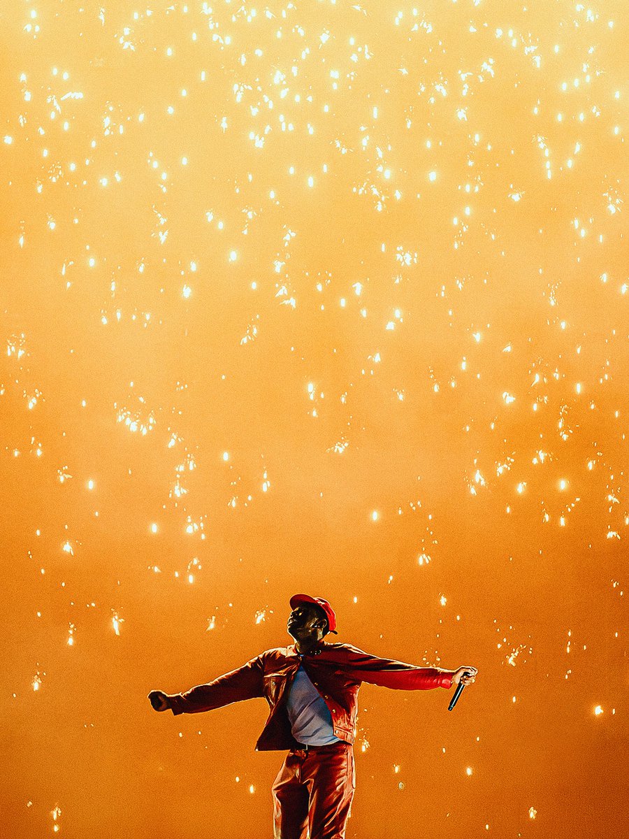 f̶͕̝̤̝̻̊ê̶̝̳͗̃͒͝ tweet media