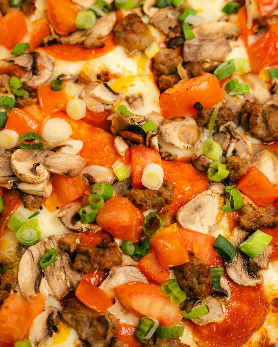 Round Table Pizza tweet media