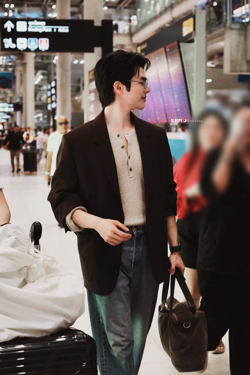 Definition of charming 

#Milephakphum