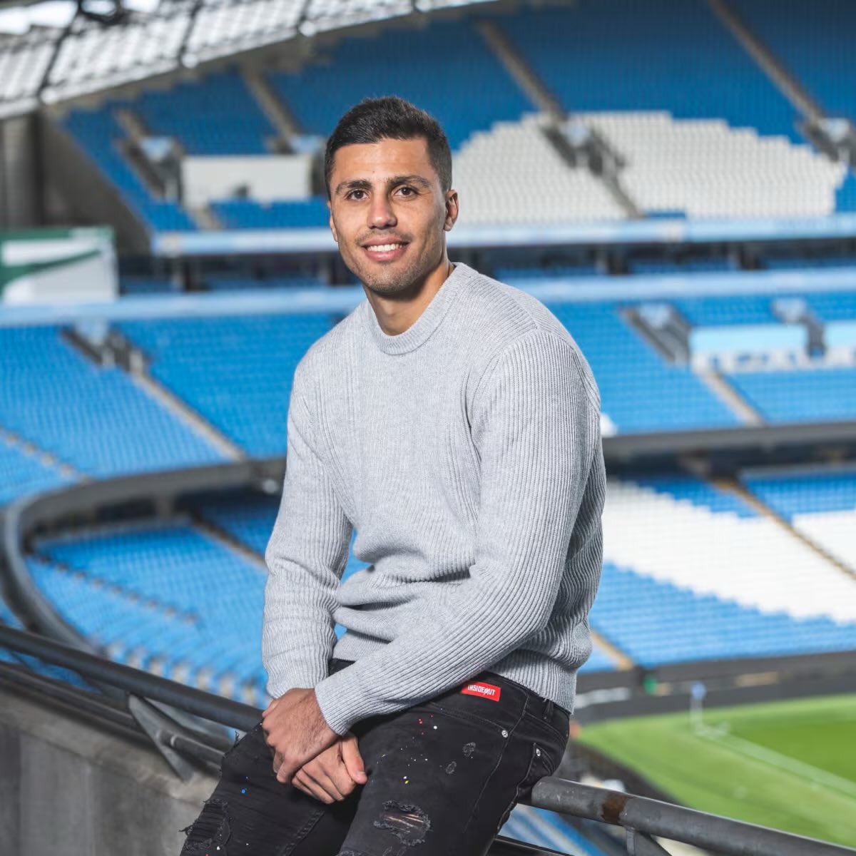 Blue Moon tweet media