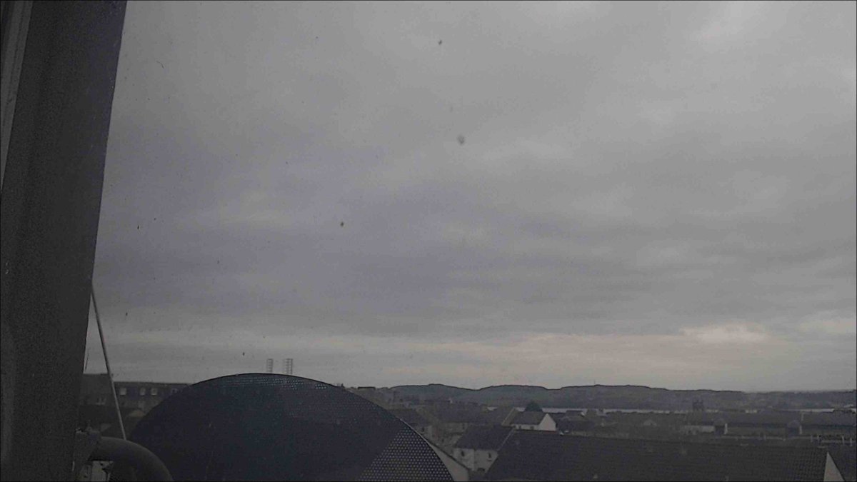 _DundeePerfect_'s tweet image. I hate when the webcam view looks so black and white, #Dundee and all over the UK about the same.
7c feels like 3c.
I suppose on the plus side, conditions are nothing like in the Faroe Islands, but is the #Snow heading this way?