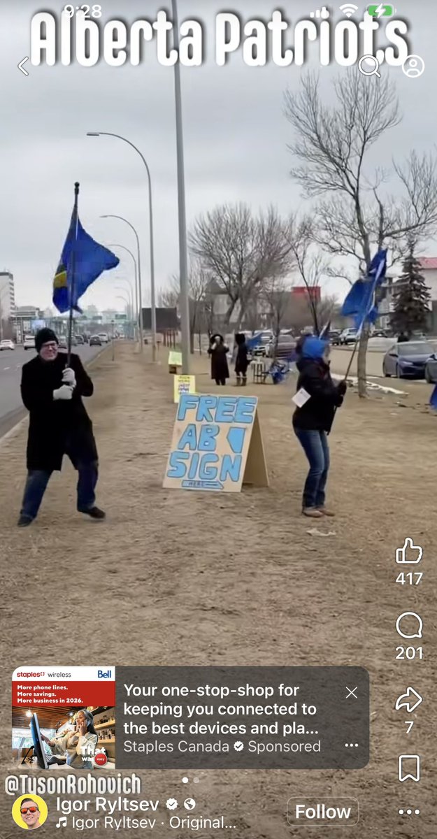 LadySquibbles16*DONNA MARTIN GRADUATES tweet media