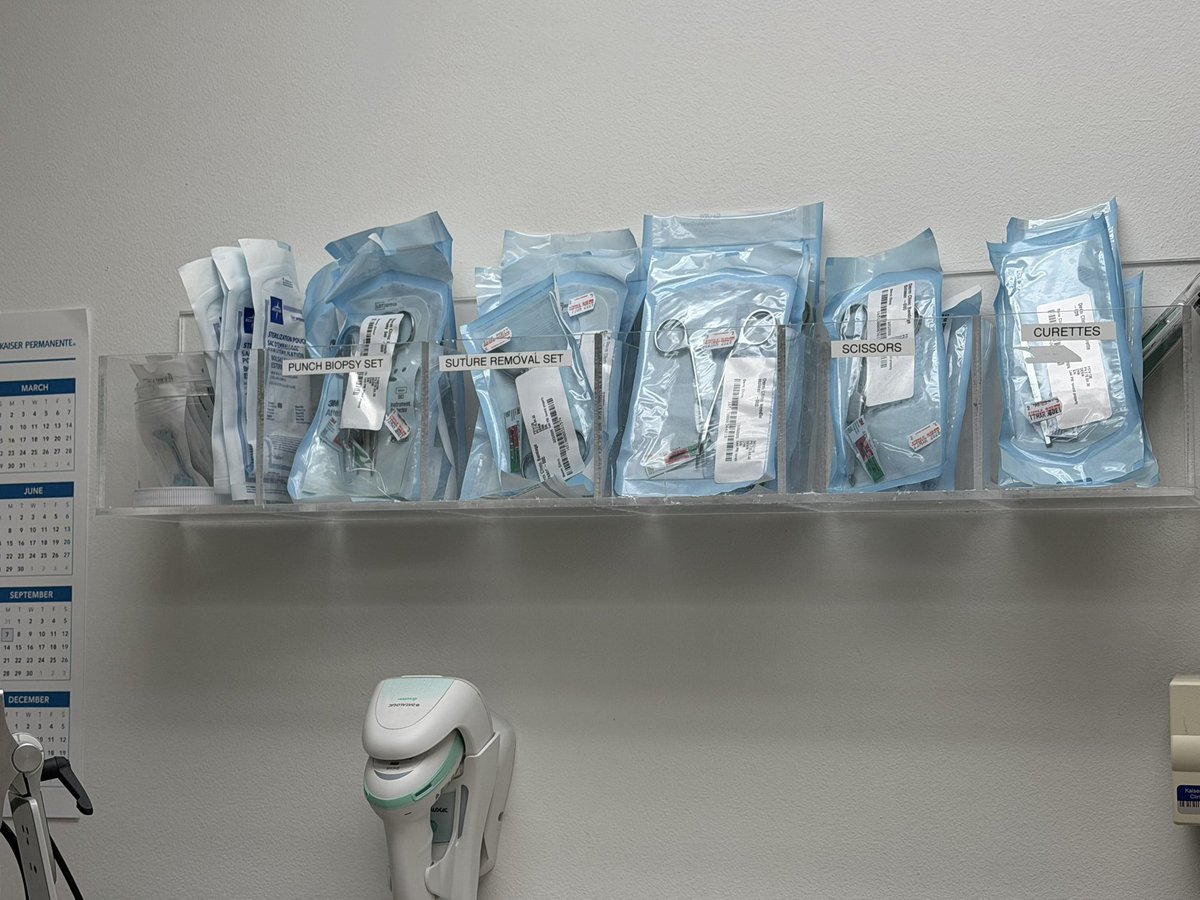 Seattle Dominatrix ➕ Domina Victoria Rage ➕ tweet media