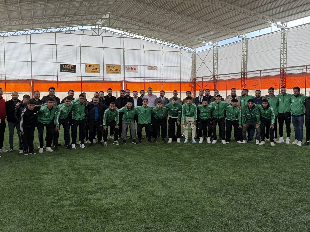 Kaymakamımız Kadir Yurdagül’den Düziçi Belediyespor’a Ziyaret

Kaymakamımız Kadir Yurdagül, Düziçi Belediyespor’u ziyaret ederek sporcularla bir araya geldi. Ziyarette takımın çalışmaları hakkında bilgi alan Kaymakamımız, birlik ve beraberliğin önemine vurgu yaptı.

Sporcularla