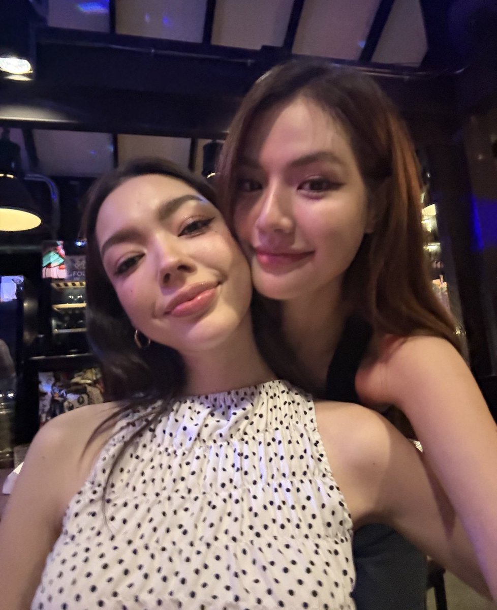 นอนอโบว์ชมพู🎀 tweet media