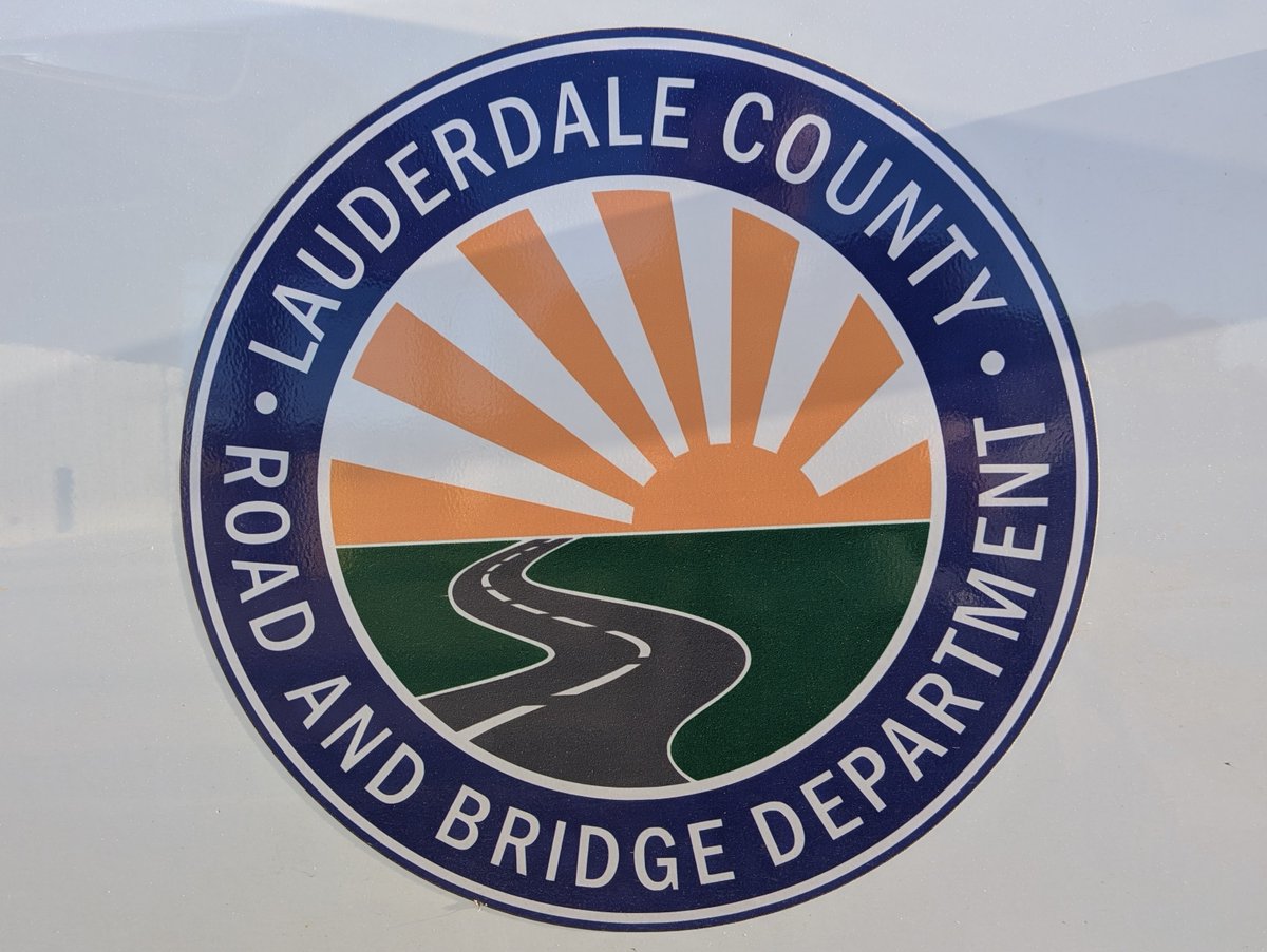 LauderdaleCtyMS's tweet photo. County completes road improvements project
https://t.co/uub6Yd5rcd https://t.co/enWcB0FGtb