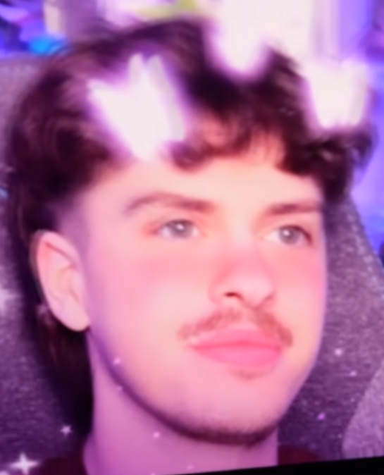 Chodeslayerxd's tweet photo. @anomalyxd @redbullgaming https://t.co/IlcxsEV30g
