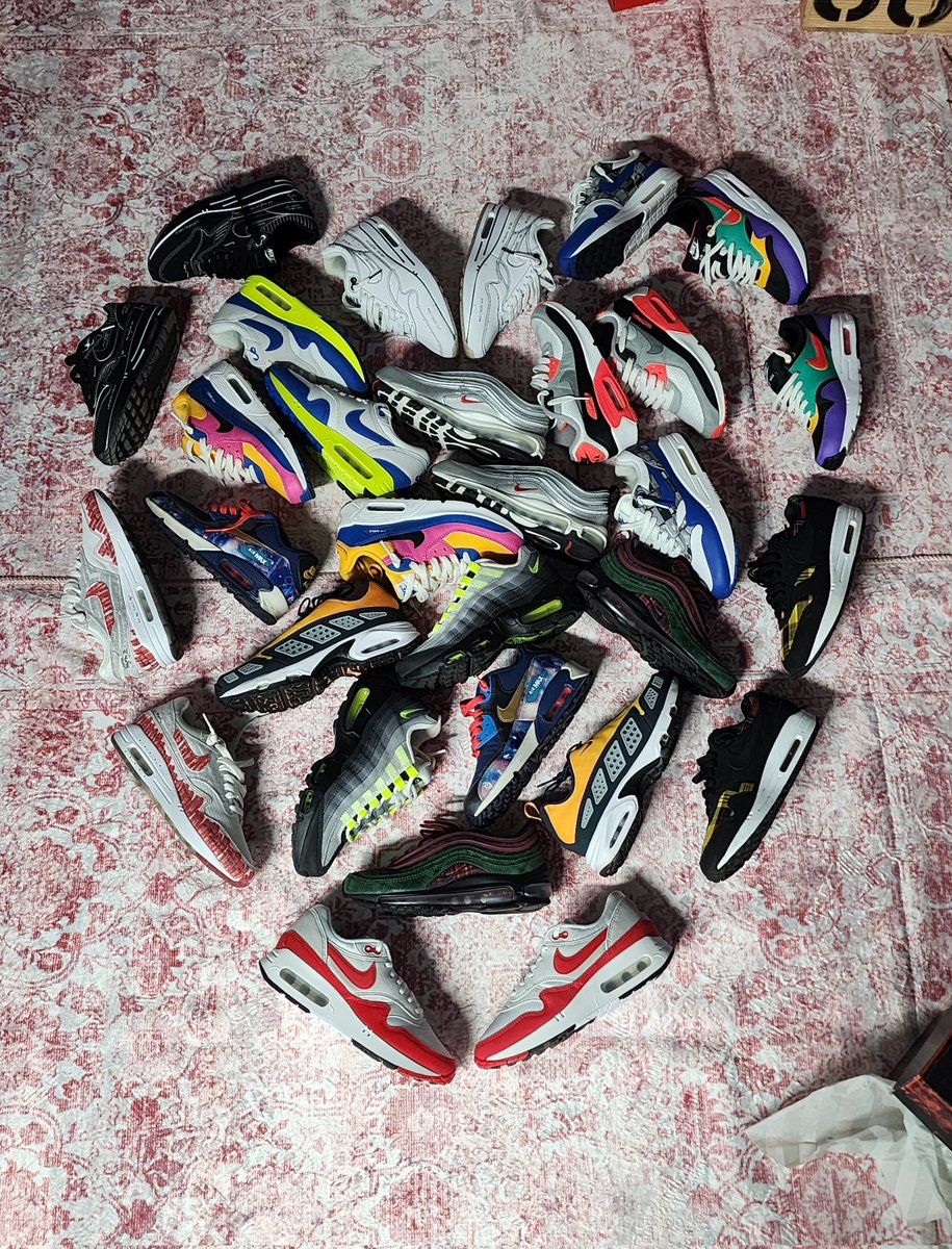 Key Lee 🖤 tweet media