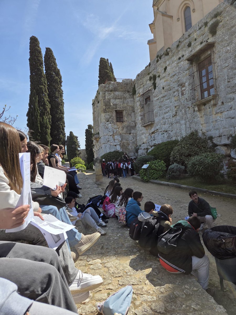 Carmelites El Vendrell tweet media