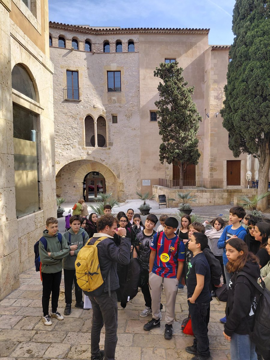 Carmelites El Vendrell tweet media