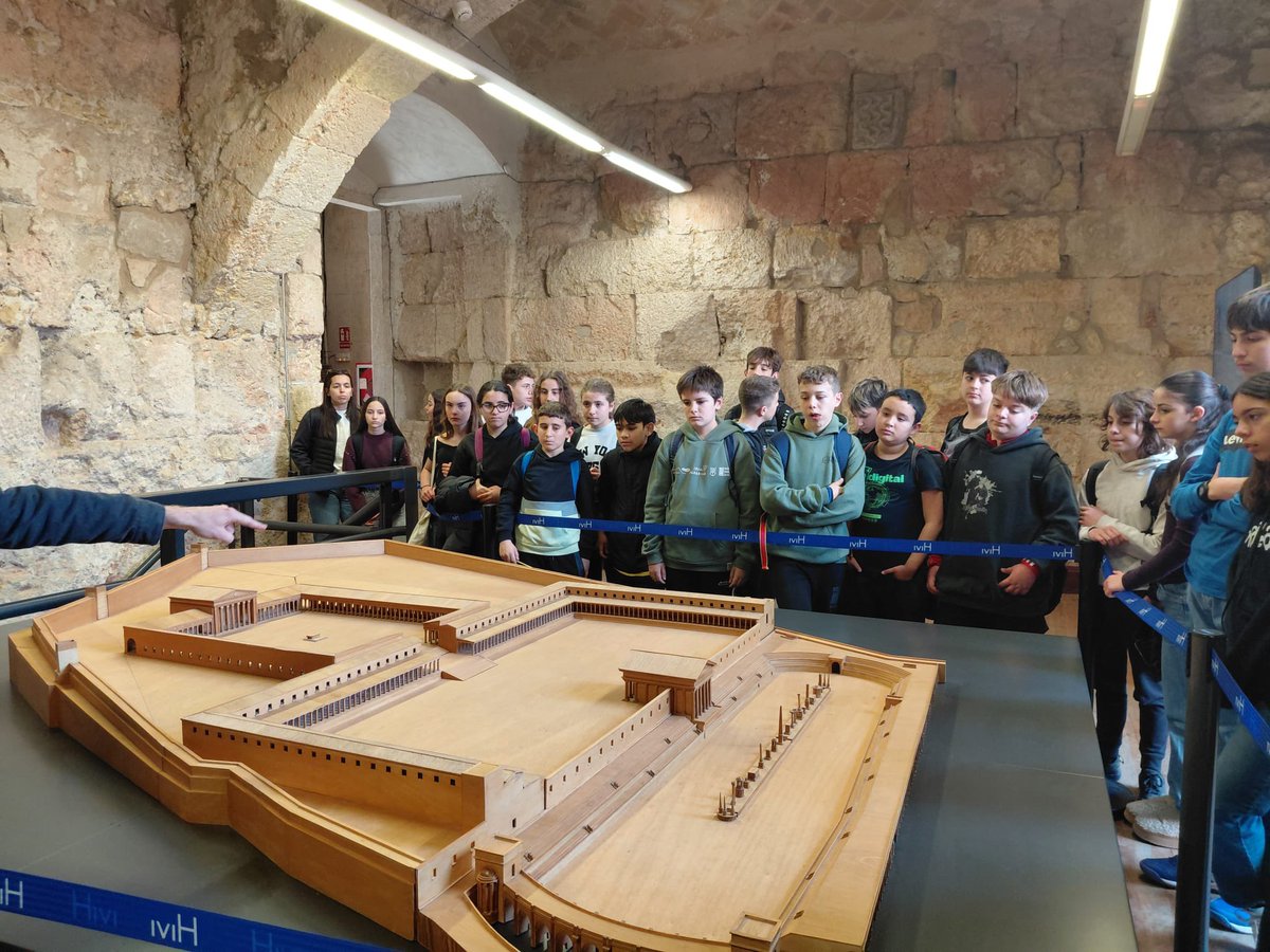 Carmelites El Vendrell tweet media