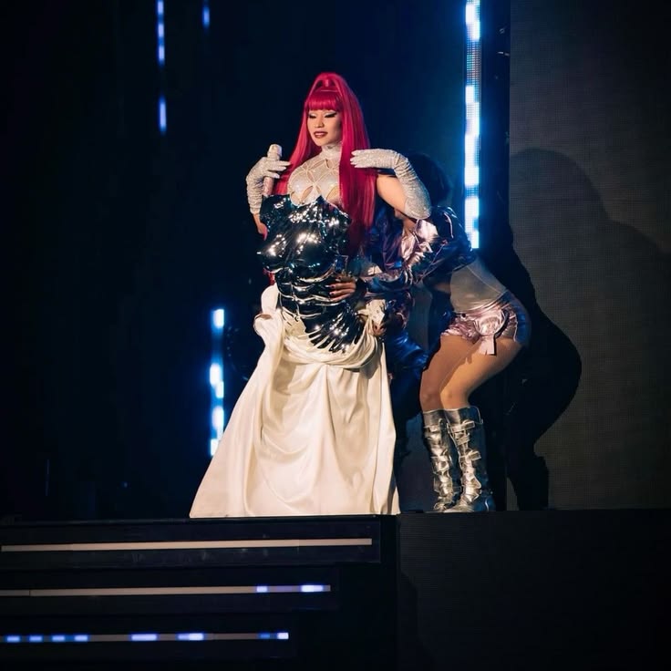 priscy776's tweet image. My favorite part 😍. The entrance. The outfit. The change. The aura. She SERVED 🩷🎀✨”
#GagCity #GagCityTour #PF2