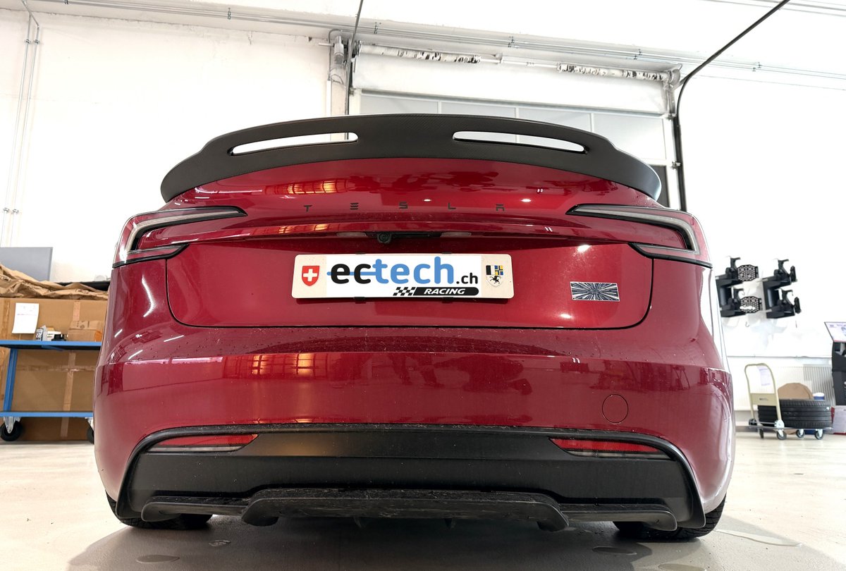 Ectech_ch's tweet photo. Heute bei https://t.co/TadW6rTH6n
*************************
Neuer Heckflügel für das TESLA Model 3 Highland Performance 😇👌🔥

#ectech.ch #tesla #model3 #modely #models #plaid #modelx #bremsen #reifen #felgen #räder #fahrwerk #bremsservice #elektroauto #service #wartung #tuning #optimierung