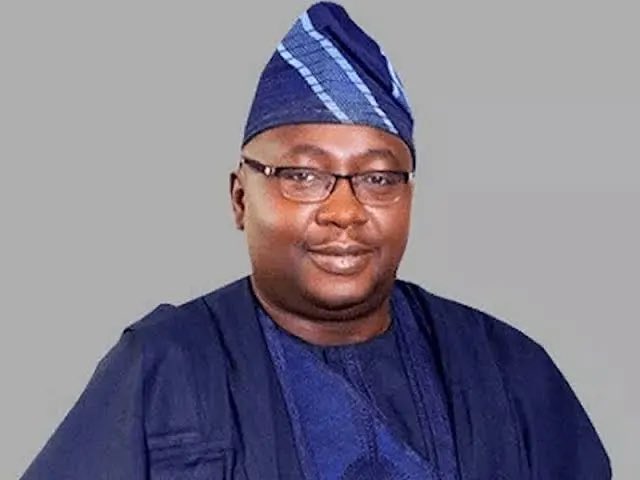 SleekTru tweet media