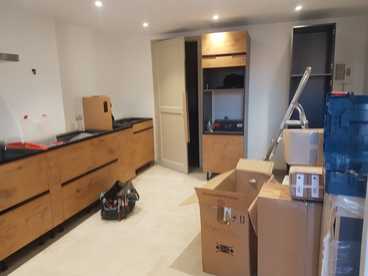 benoit_moreno's tweet photo. Travail (pagaille) en cours...

Un projet, un interlocuteur, et si vous pensiez à votre confort ?

#cuisines #cuisiniste #rivesaltes #perpignan #payscatalan #habitat #design #décoration #rénovation #madein66 #madeinperpignan #confort #madeinfrance #fabricationfrançaise https://t.co/vQY8XHcxBK