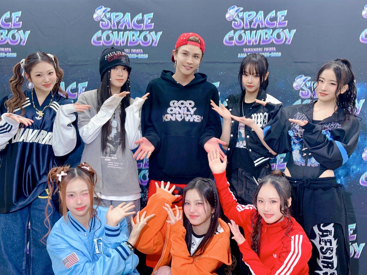 NAMYUJU_INA's tweet photo. 📷 | 260326 - X Update

[Takanori Iwata ASIA TOUR 2025-2026 "SPACE COWBOY”]

GAN Producer, terima kasih banyak karena telah mengizinkan kami untuk berdiri di sini!
Mohon nantikan penampilan besok🔥

#YUJU #유주 #NAMYUJU #남유주
#HIIPE_Princess https://t.co/3QsJpQyXEe