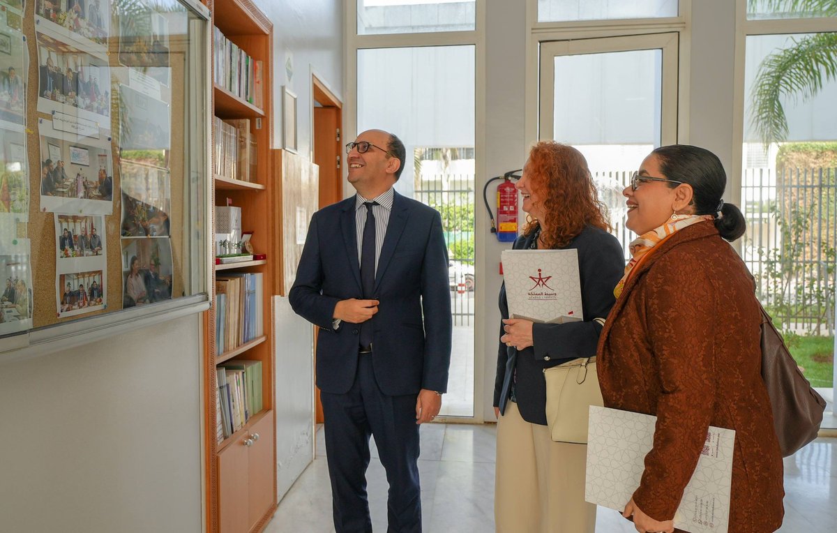 PNUDMaroc's tweet photo. La Représentante résidente du @PNUDMaroc, @IlariaCarnev, a rencontré le Médiateur du Royaume, M. Hassan Tariq, pour échanger sur le renforcement de la coopération en faveur de la bonne gouvernance, de la protection des droits des usagers et de l’amélioration des services publics, au service de l’ODD 16. 🇲🇦🤝🇺🇳