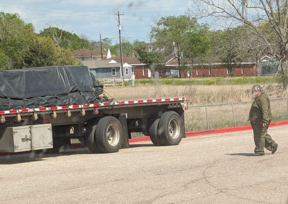 Spuds Mustache tweet media