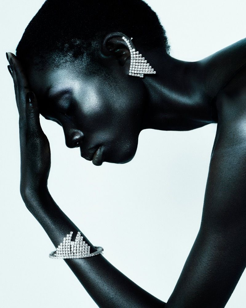correctmodel's tweet photo. Star diamond @LOfficielItalia Editorial

Bohdan Bohdanov - Photographer
Giampietro Baudo - Editor
Giulio Martinelli - Fashion Director
Giulio Martinelli - Fashion Editor/Stylist
Andrea Missiti - Hair Stylist Greta Agazzi - Makeup Artist
Model : Nyanderi https://t.co/D96nb00gLC
