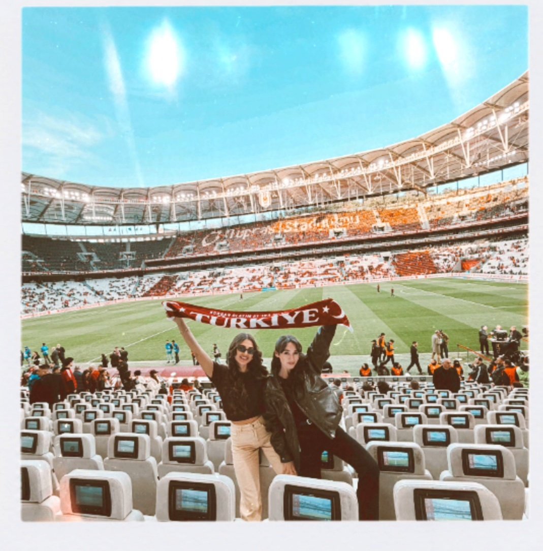 HazNazım Türkiye maçında, canım Kızlarım 🤍