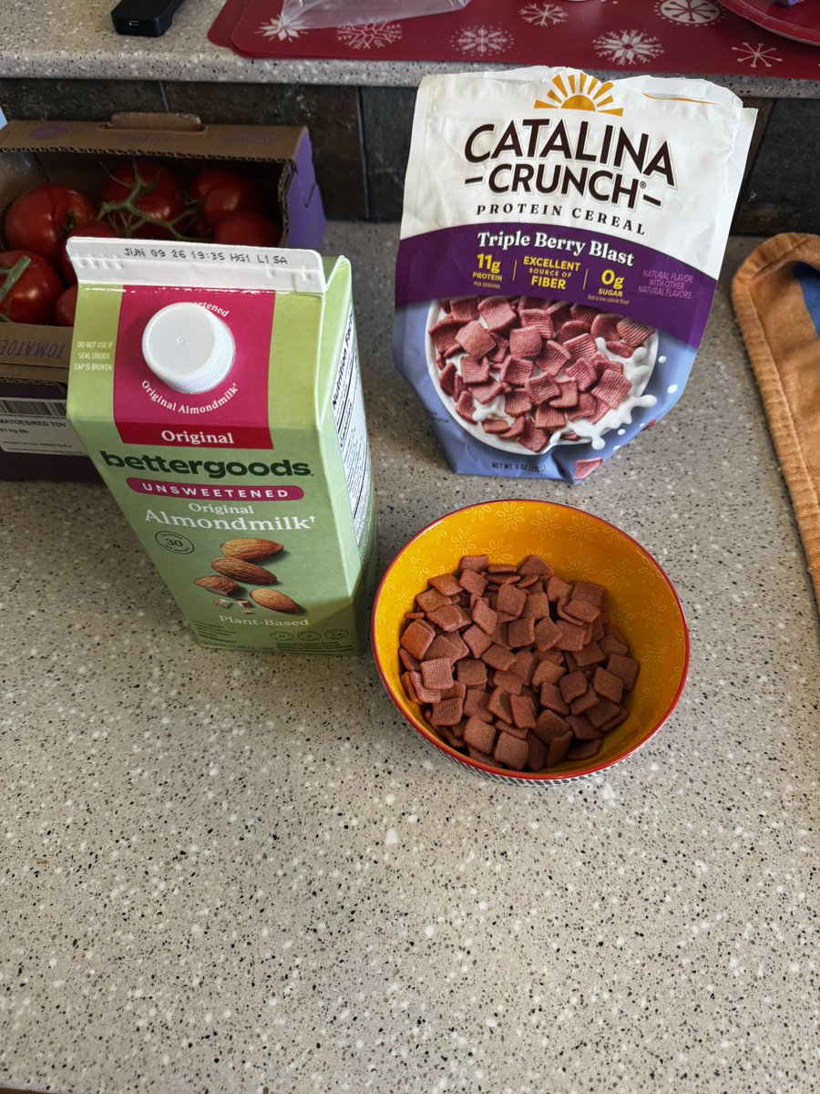 Kimberly T 💙💛 tweet media