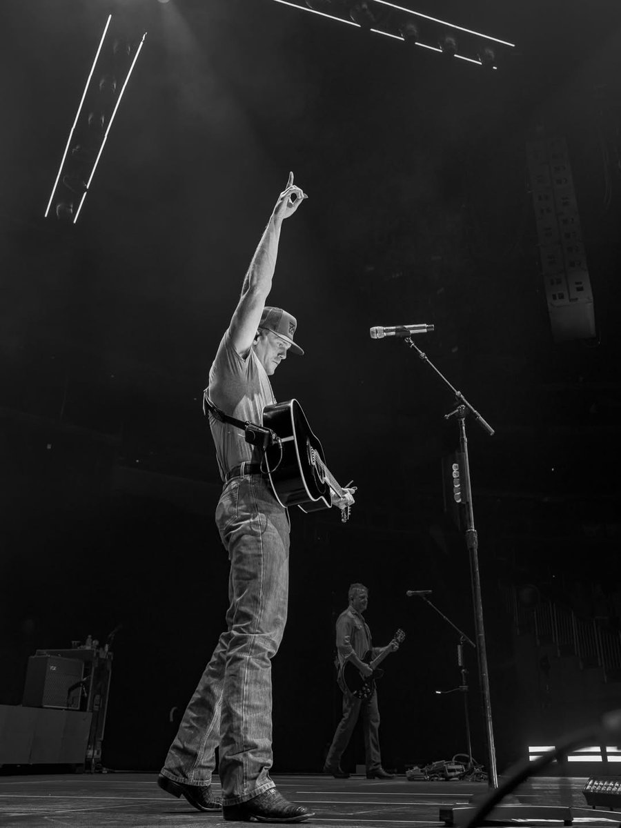 Fresh Western tweet media