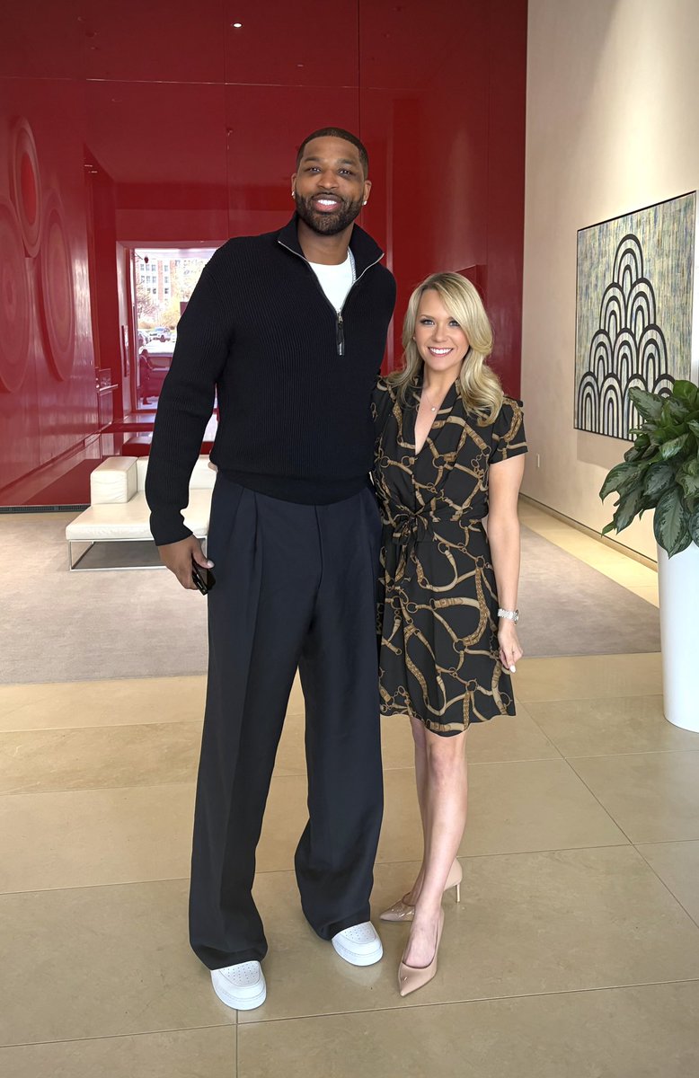 Ashley Moir tweet media