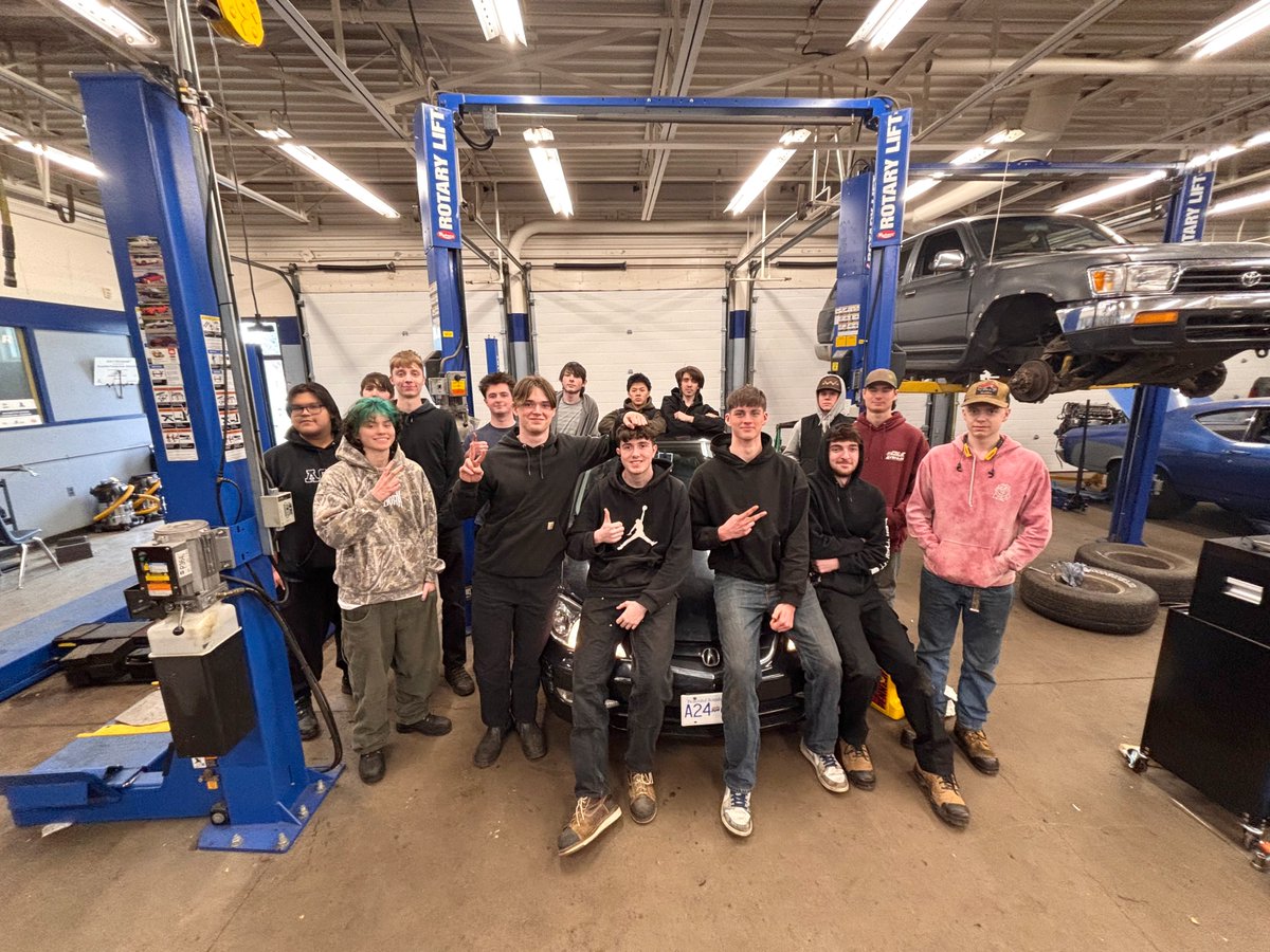 Langley Schools tweet media