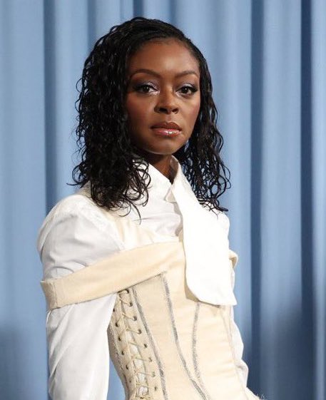 𝓜𝓻. 𝓕𝓻𝓮𝓪𝓴𝓲 🤖 tweet media