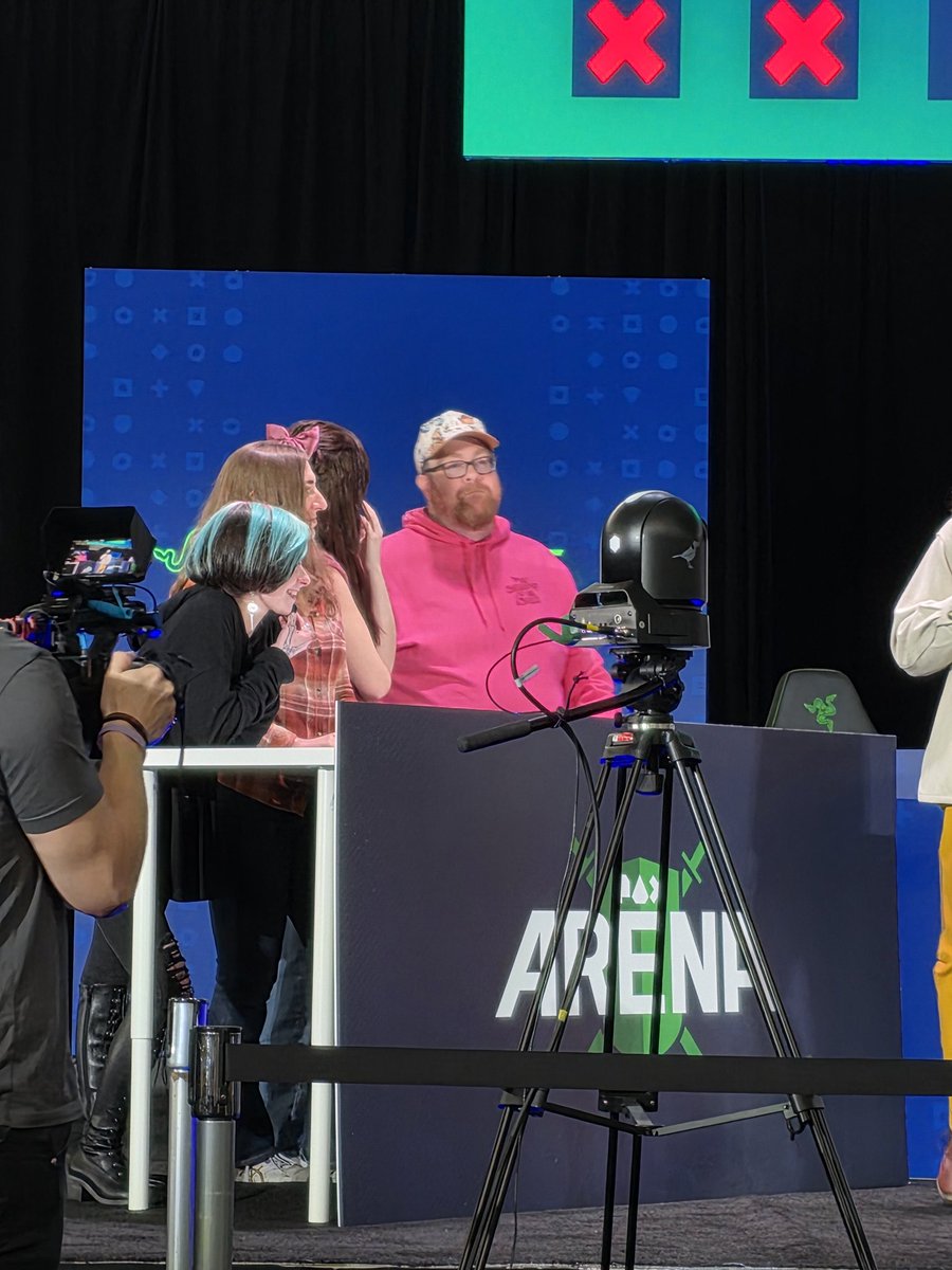 Vulshock ⚔️🧪 Magical Merchant Vtuber tweet media