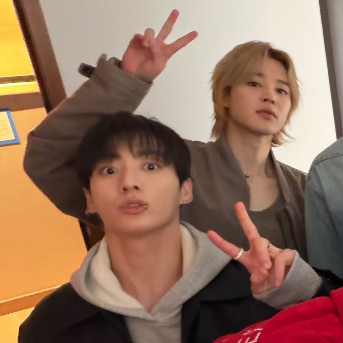 OH MY GOD THEY LOOK SO GOOD HELLO???