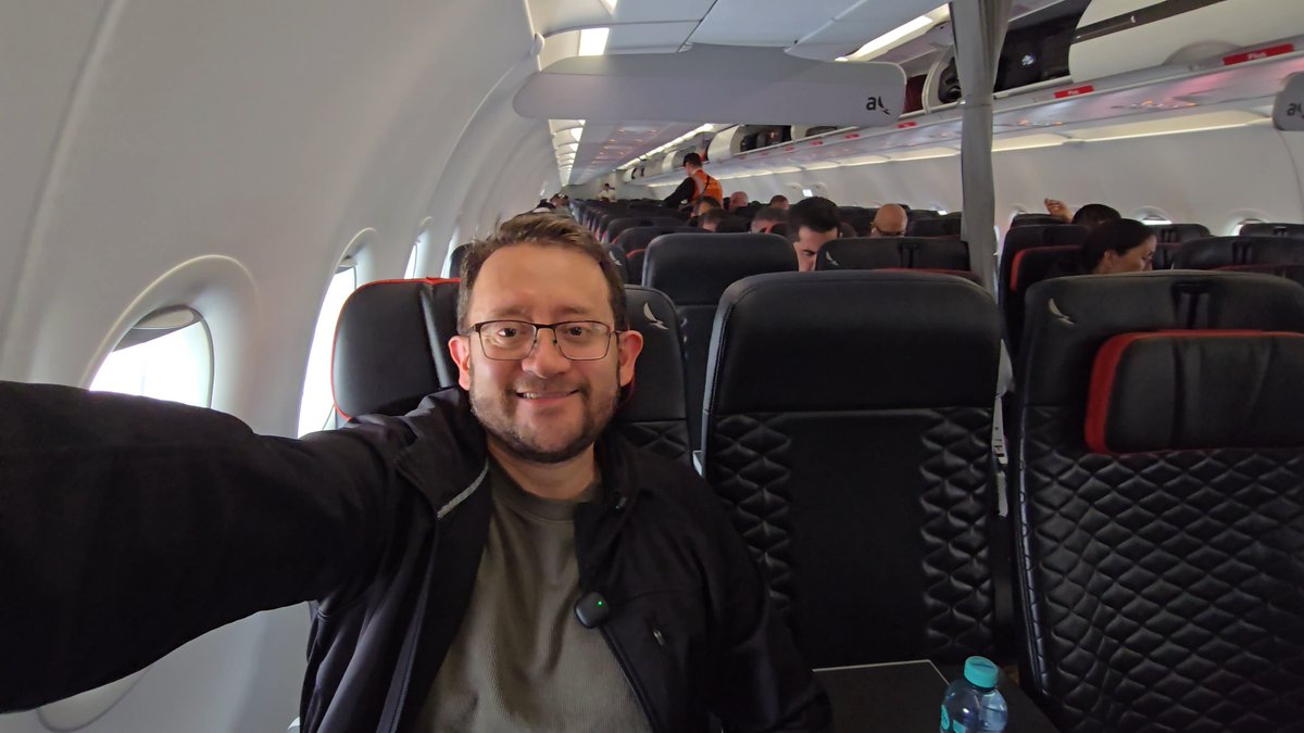 Nicolás Larenas ✈️ tweet media