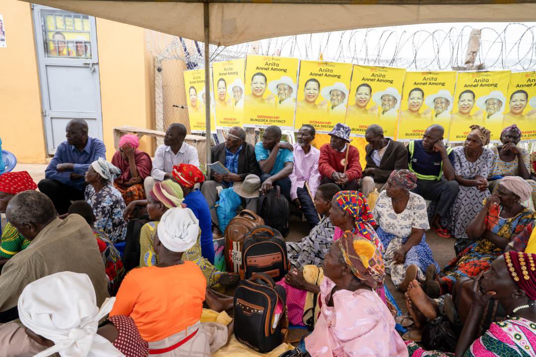 UG MAN 𝕩 tweet media