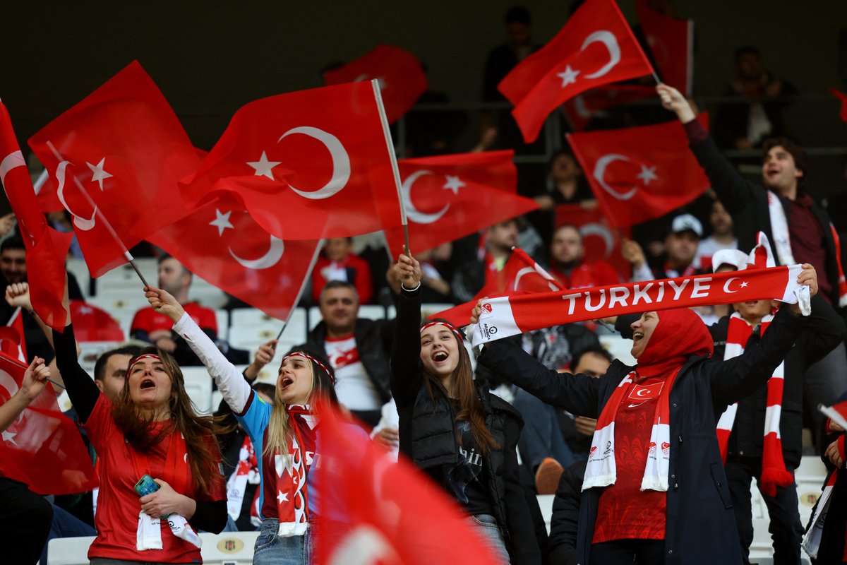 bosunatiklama's tweet photo. YOLUN SONU DÜNYA KUPASI OLACAK! 🇹🇷 https://t.co/wD0pvtCkBK