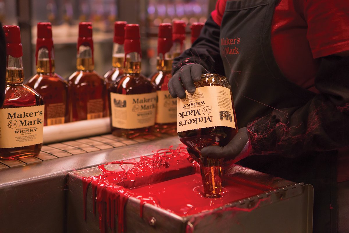 KyDistillers's tweet photo. 🥃 KDA Heritage Member @MakersMark is known for the red wax, but the smooth flavor starts at Star Hill Farm with their red winter wheat recipe, limestone water, and hand-rotated barrels. 

Learn more about our KDA members: https://t.co/DXmlopdsPU

#TheProofIsHere #BourbonBuildsKentucky #KentuckyBourbon