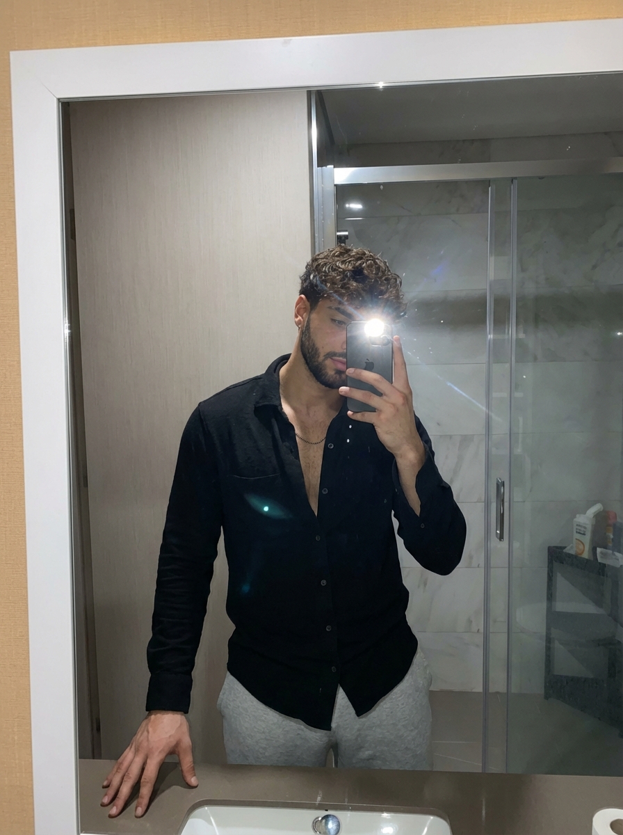 Paul 🖤 tweet media