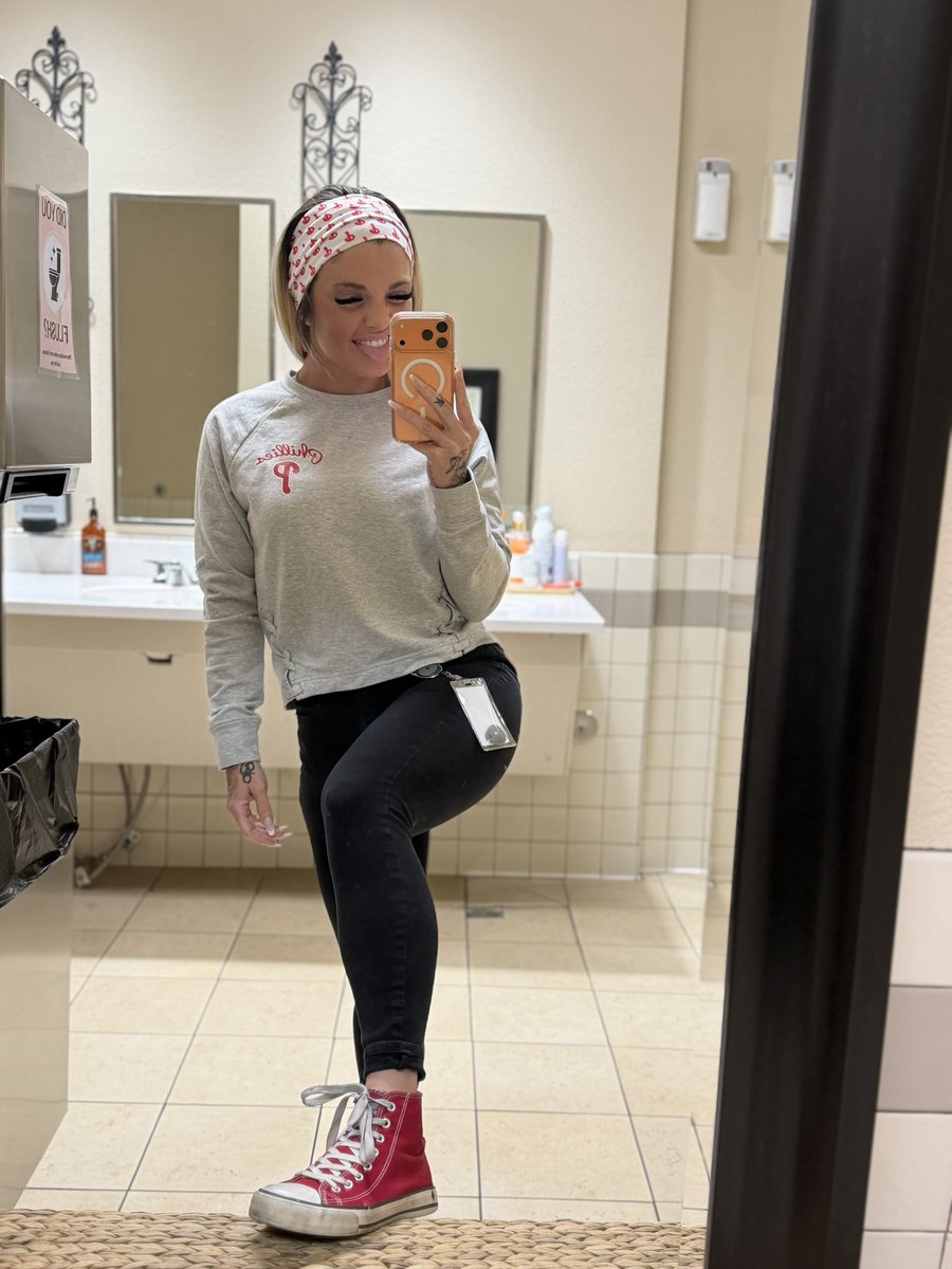 xxTATQUEENxx's tweet image. GO PHILS ♥️⚾️